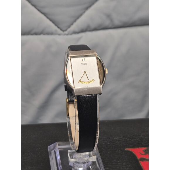 Seiko 2A49 - Picture 2 of 10